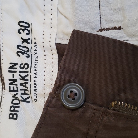 NWT Old Navy khakis / 30x30 - Picture 5 of 5